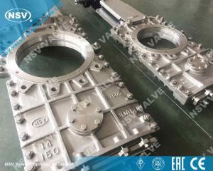 A través de la vàlvula de la porta del ganivet de conducta